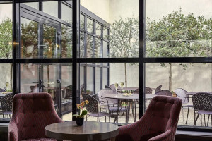  Vacation Hub International | Mercure Tour Eiffel Grenelle Room