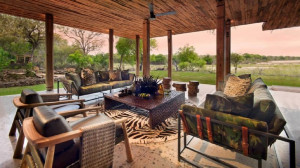  Vacation Hub International | &BEYOND Tengile River Lodge Room