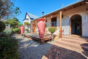  Vacation Hub International | 84 on Fourth Guest House Room