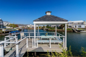  Vacation Hub International | Thesen Islands Accommodation - Luxury Island Retreat Room