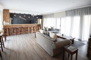  Vacation Hub International | The Hill Boutique Bed & Breakfast Room