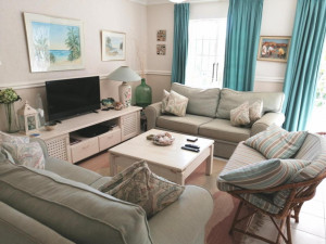  Vacation Hub International | 3 Ocean Heights Room