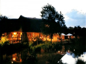  Vacation Hub International | Roy's Lodge Room