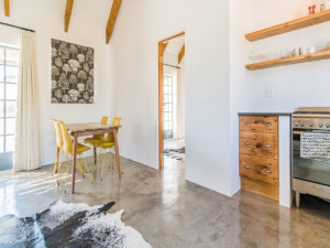  Vacation Hub International | Druk-My-Niet Olive Cottage Room