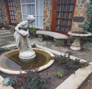 Vacation Hub International | Gemsbok Cottage Room