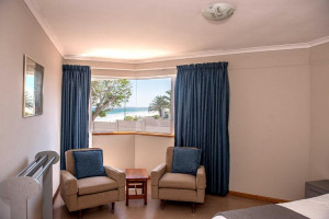 Vacation Hub International | The Lookout Room