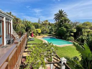  Vacation Hub International | Aberdour Guesthouse Room