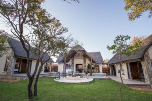  Vacation Hub International | Igugu Lodge Room