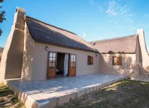  Vacation Hub International | Doornfontein Wildlife Estate Room