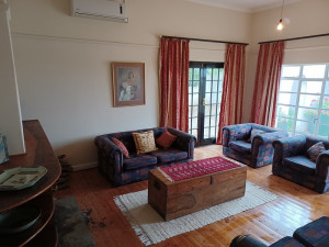  Vacation Hub International | Chateaux De Villiers Room