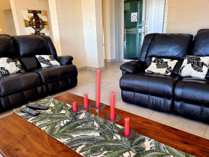  Vacation Hub International | Chios Place at West Coast Life Room