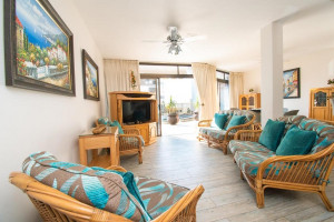  Vacation Hub International | 201 Terra Mare Room