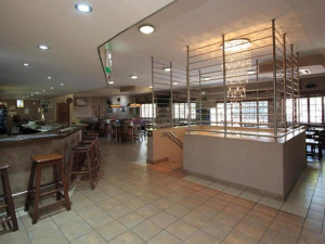  Vacation Hub International | Rustenburg Palm Lodge Room