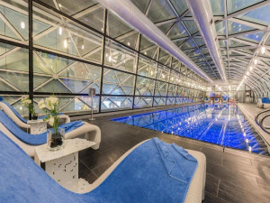  Vacation Hub International | Oryx Airport Hotel Room