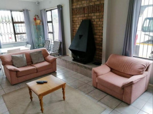  Vacation Hub International | Harbour Island-Mountain View Suite Room