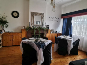  Vacation Hub International | Garden Cottage Guest House Room