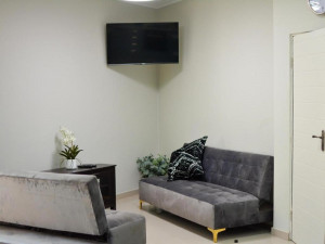  Vacation Hub International | The Pickle Residence Room