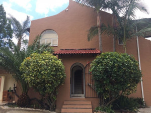  Vacation Hub International | N&A Guest House Room