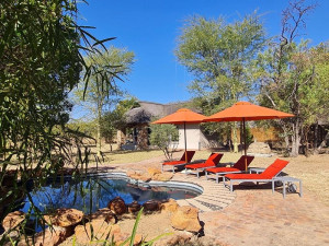 Vacation Hub International | Zebula 106 Room