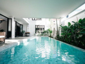  Vacation Hub International | Cheeva Dee Hotel Room