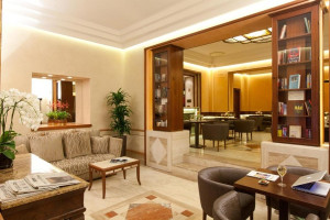  Vacation Hub International | Diana Roof Garden Room