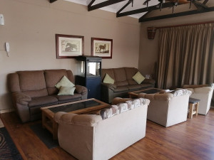  Vacation Hub International | Ibis Place Guest House Room