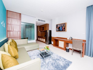 Vacation Hub International | Fishermens Harbour Urban Resort - SHA Extra Plus Room