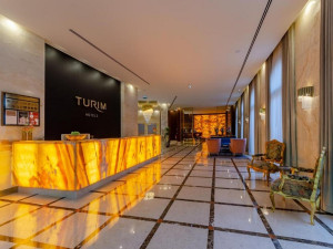  Vacation Hub International | TURIM Boulevard Hotel Room