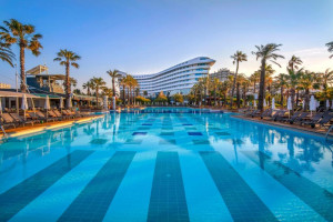  Vacation Hub International | Concorde De Luxe Resort Room