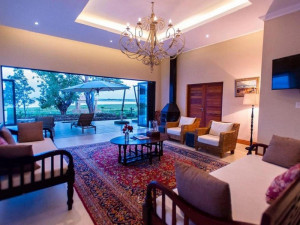  Vacation Hub International | R'new at Vaal Estate Room