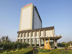  Vacation Hub International | Ramada Plaza By Wyndham Agra Room