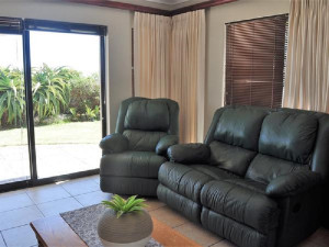  Vacation Hub International | Zeezicht Guest House Room
