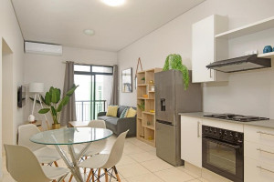  Vacation Hub International | Ballito Grove 527 Room