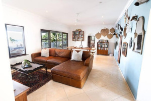  Vacation Hub International | Golf & Beach House Room