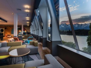  Vacation Hub International | QT Queenstown Room