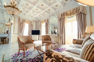  Vacation Hub International | Grand Hotel National Luzern Room