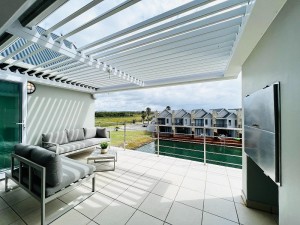  Vacation Hub International | Your Place @ Kingston 11 Room