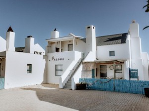  Vacation Hub International | Paternoster Rentals Moschel Room