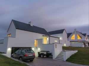  Vacation Hub International | Irish Corner St Francis Bay Room