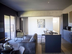 Vacation Hub International | Fine feathers Room