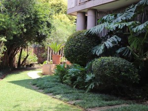  Vacation Hub International | Green Scape Room