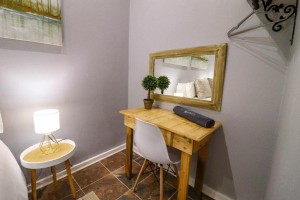  Vacation Hub International | The Honeycomb 2 Room