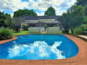  Vacation Hub International | Rudys Guesthouse Room