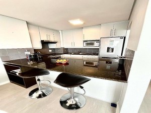  Vacation Hub International | 706 Portico Room