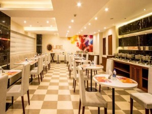  Vacation Hub International | The Altruist Business Hotel Hitech Hyderabad Room