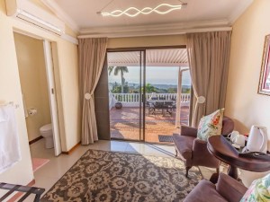  Vacation Hub International | Charlotte's Bed and Breakfast Room