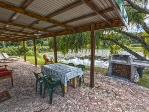  Vacation Hub International | Beyond the Moon Room