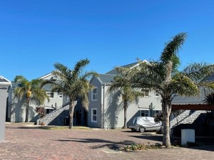  Vacation Hub International | Jamaican Palms 27, Marina Martinique Room