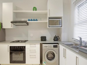  Vacation Hub International | Ballito Groves 527 Room