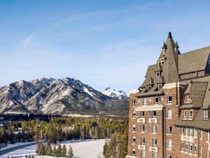  Vacation Hub International | Fairmont Banff Springs Room